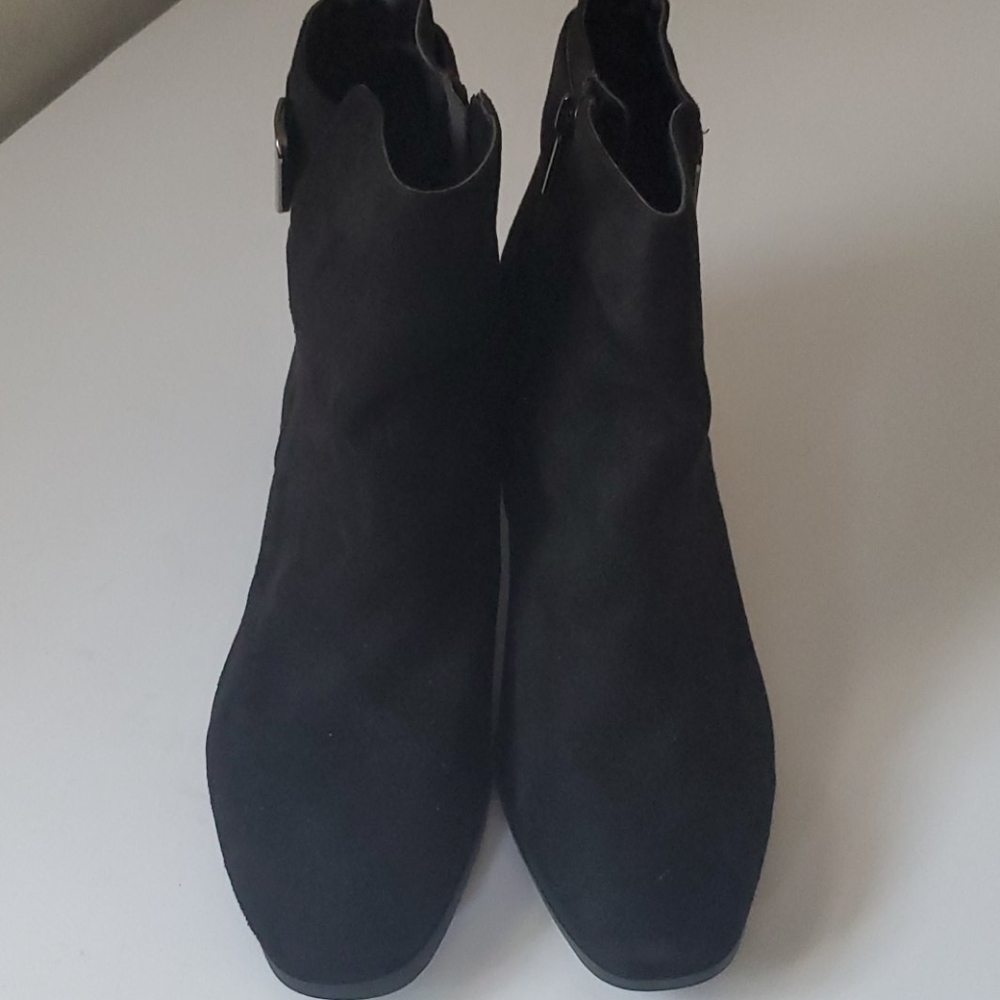 Booties - Picture 3 of 5